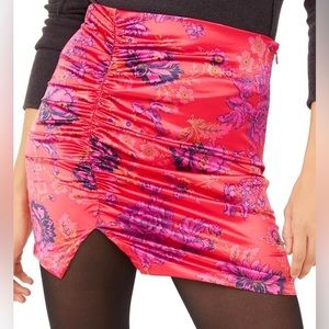 NWT Size 2 Free People Ava’s Print Miniskirt Deep Magenta Pink Floral